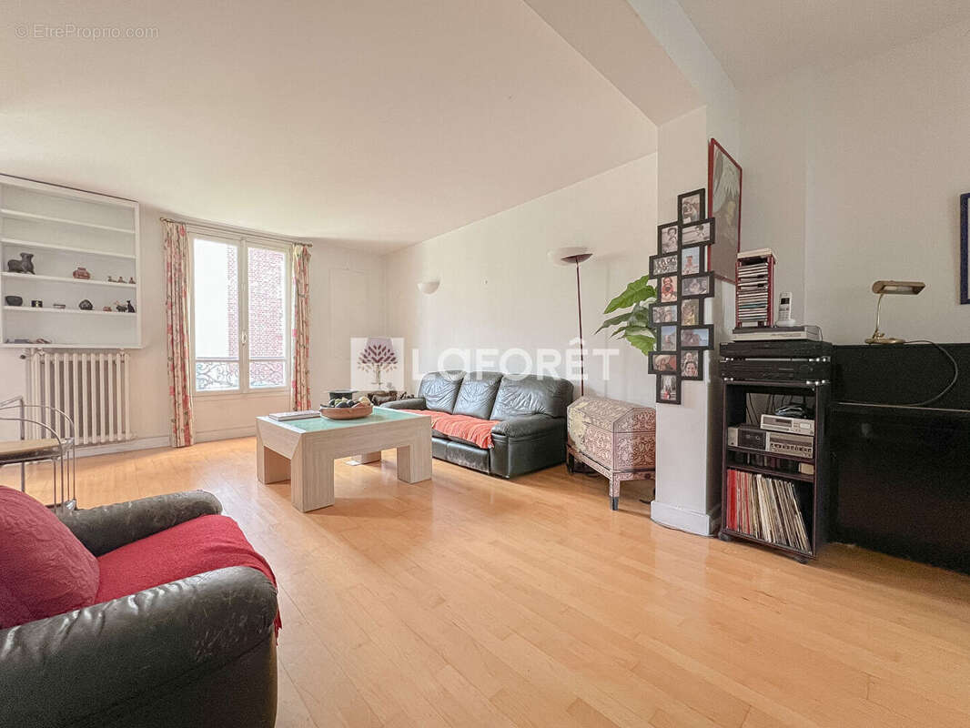 Appartement à MONTROUGE