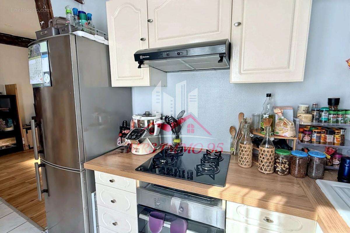 Appartement à CHAUMONTEL