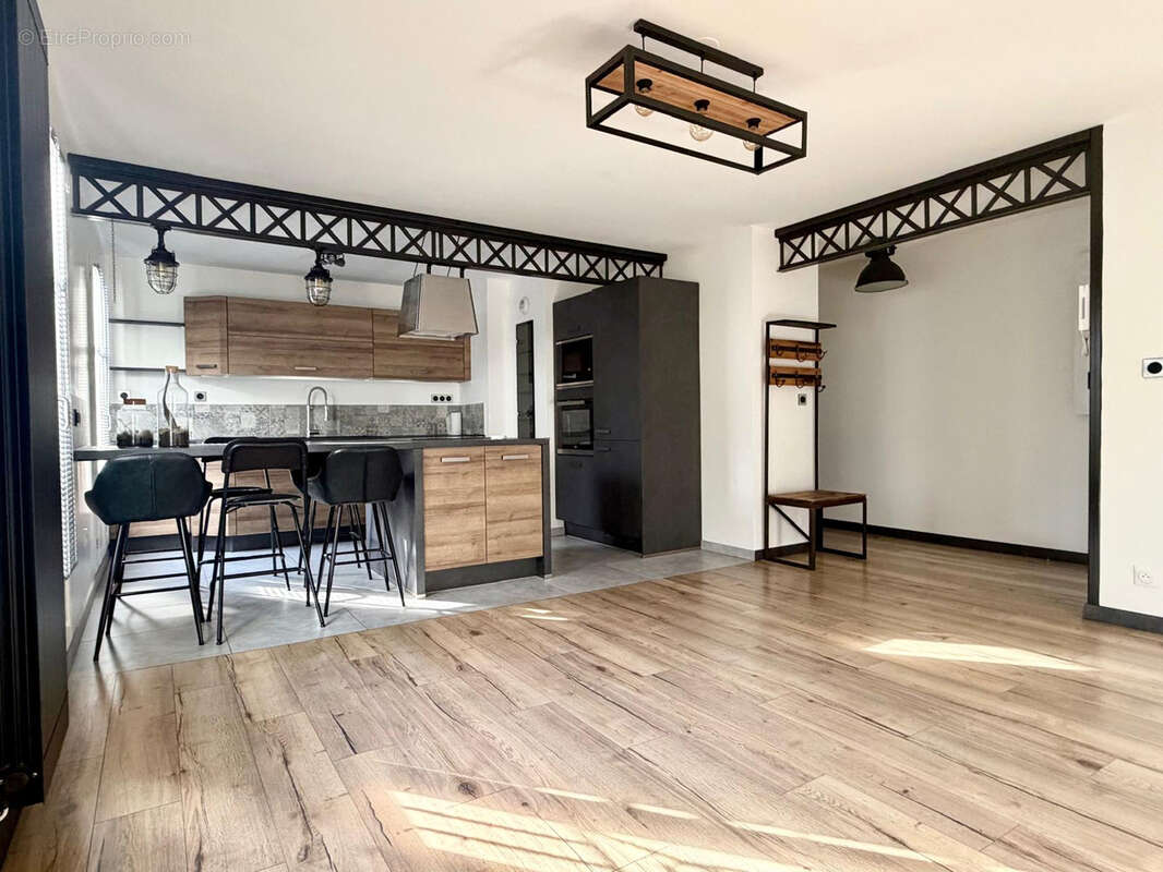 Appartement à THIAIS