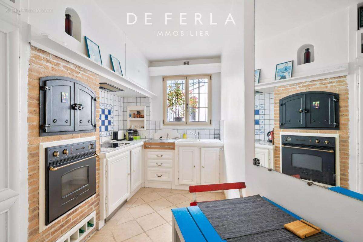Appartement à PARIS-10E