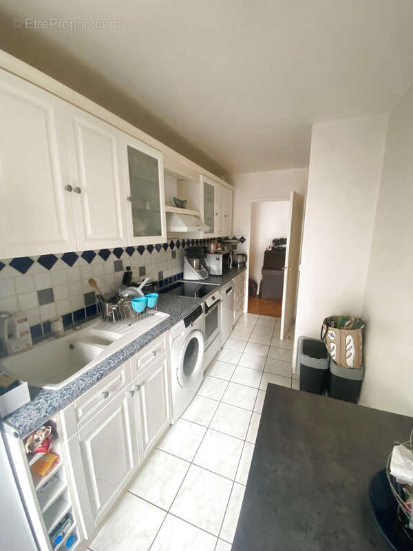 Appartement à COURBEVOIE