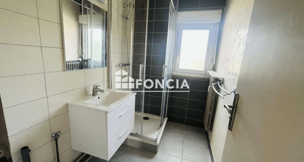 Appartement à VERNOUILLET