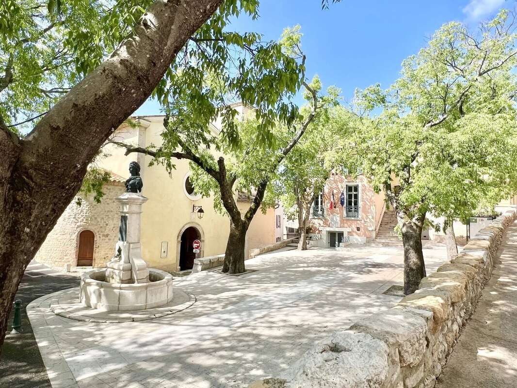 Maison à CAMPS-LA-SOURCE