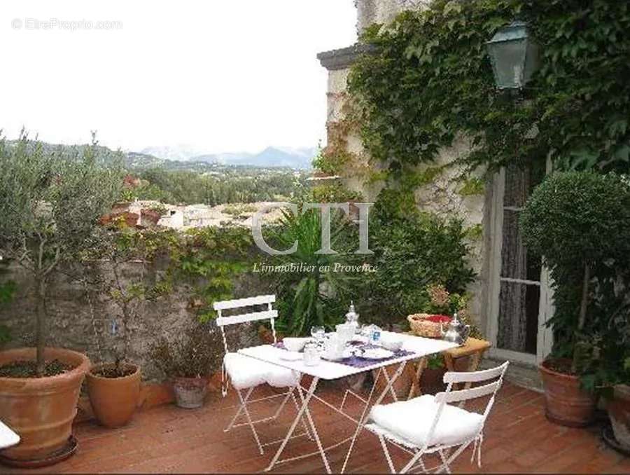 Maison à VAISON-LA-ROMAINE