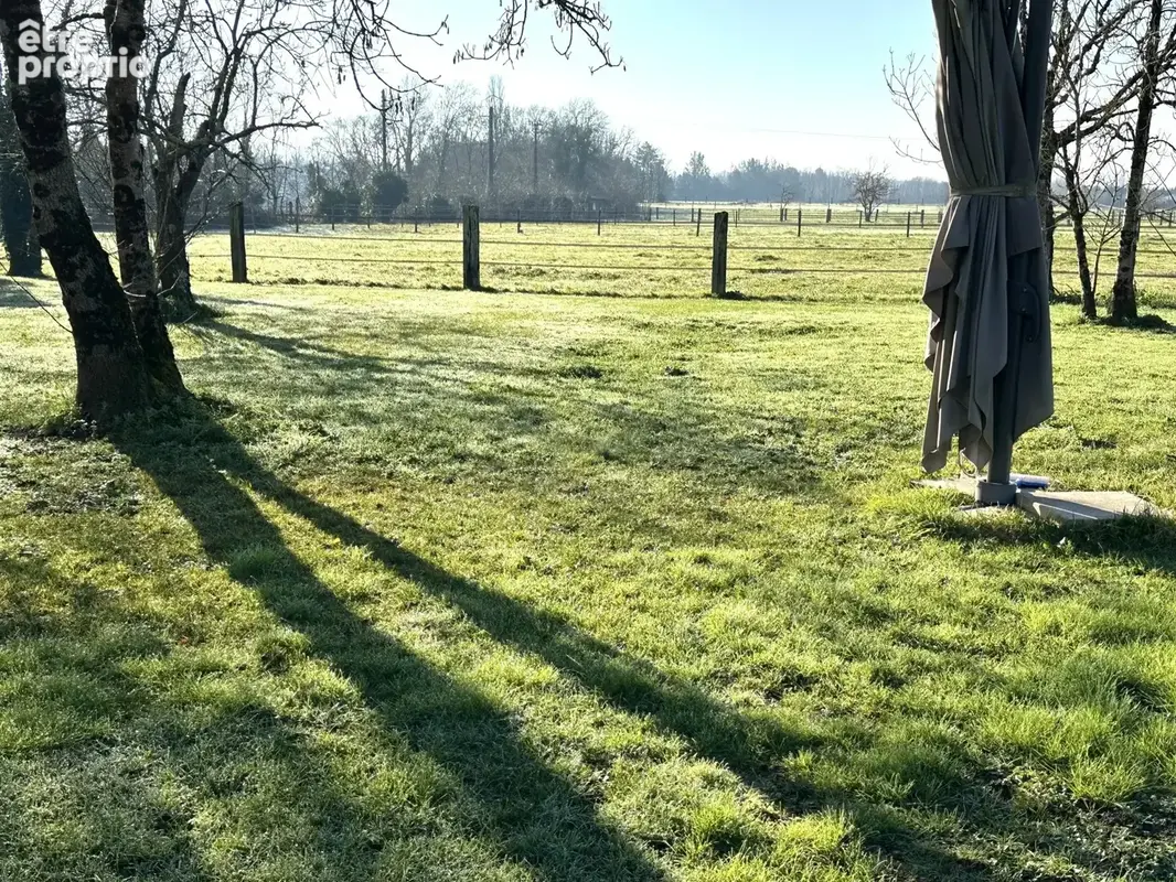 Superbe propriété équestre avec Maison de Maître, deux annexes, trois écuries, au milieu de 25ha de terres, entre Bordeaux et Be - photo 14