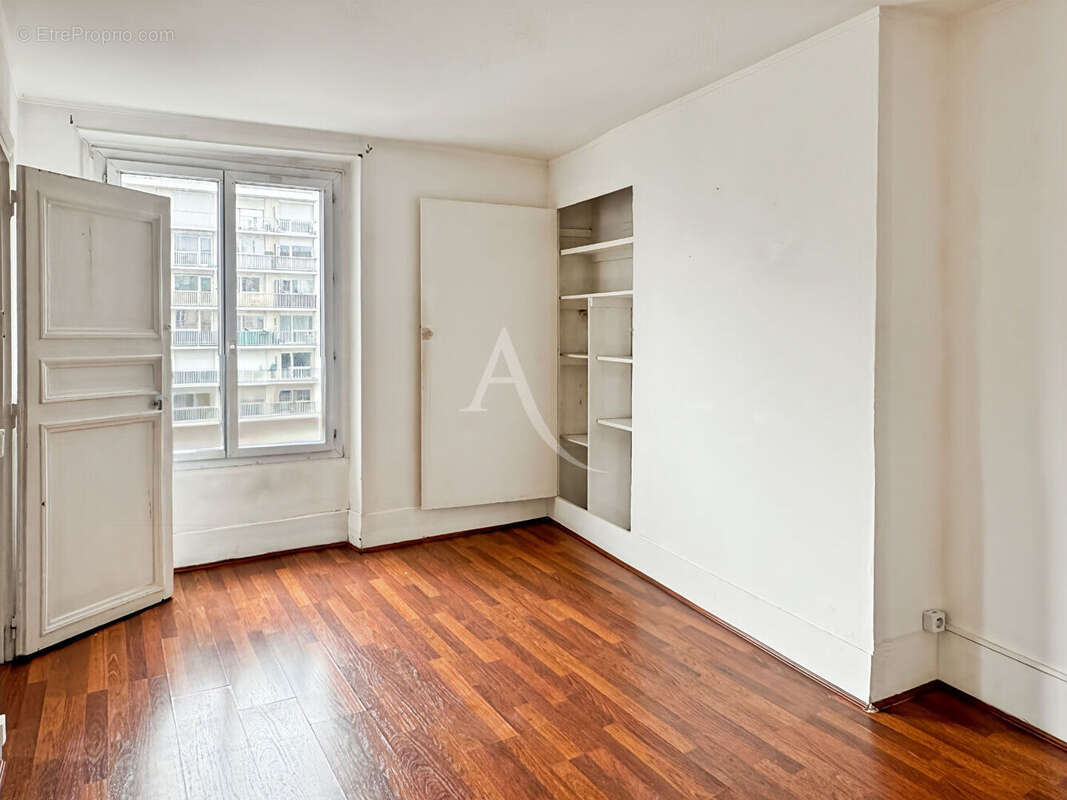 Appartement à PARIS-12E