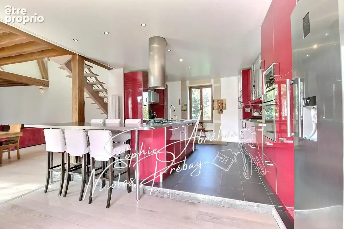 Maison en pierres avec dépendances et terrain - photo 4
