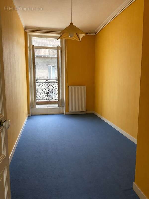 Grand appartement familial de 206 m2 au sol - Avenue Garibaldi, Limoges - photo 15
