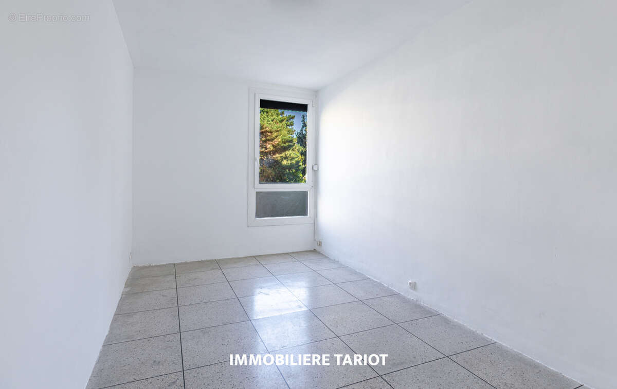 Appartement à MARSEILLE-12E