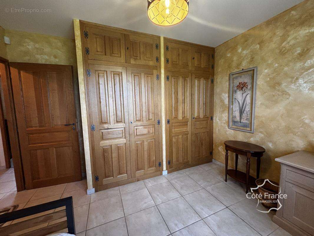 Maison à SAINT-CONSTANT