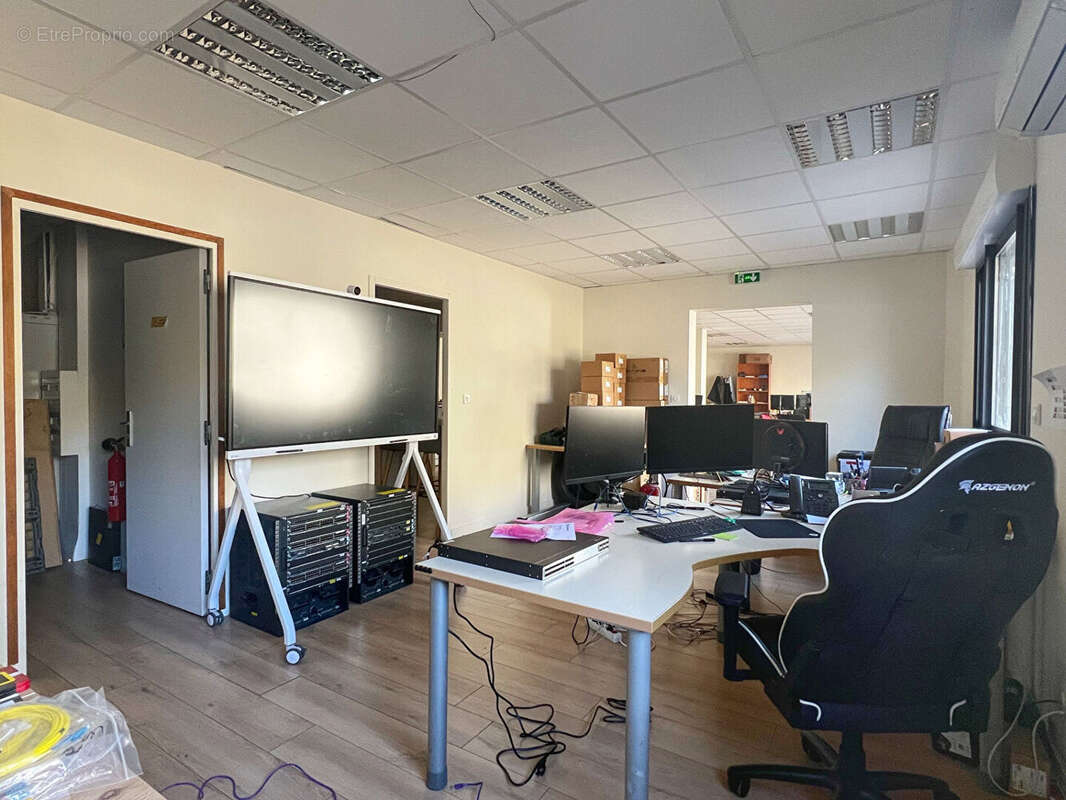 Commerce à MONTASTRUC-LA-CONSEILLERE