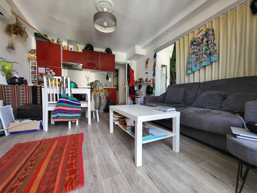 Appartement 3 pieces transforme en t2 et studio independants - photo 5
