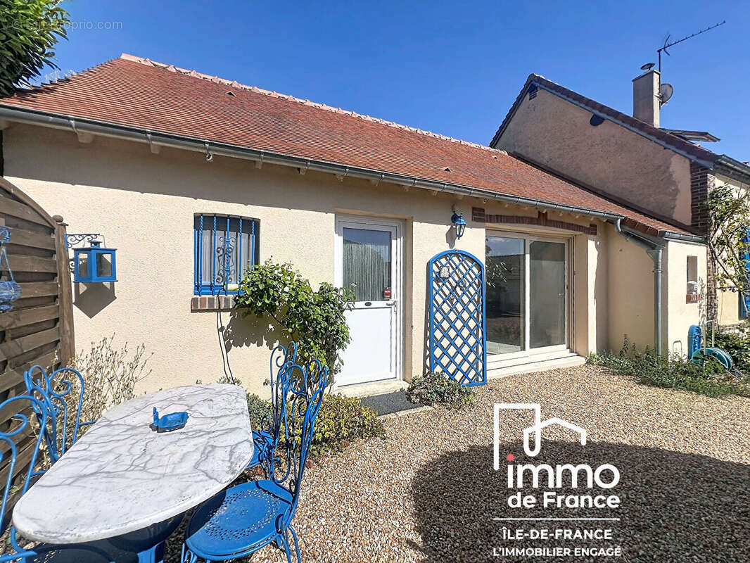 Charmante maison de 6 pièces à vendre à Landelles - 245 000 - photo 20