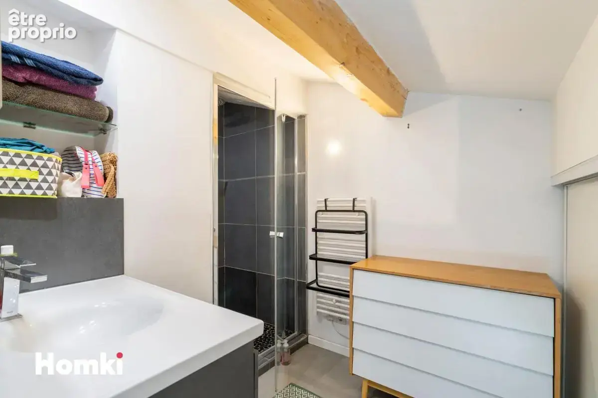 Appartement T3 de 111 m² à Marseille 13012, Rue Pierre Béranger - photo 9