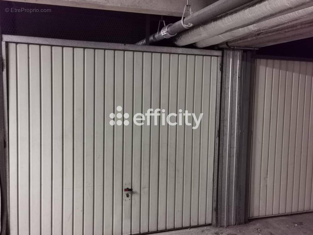 Parking à ASNIERES-SUR-SEINE