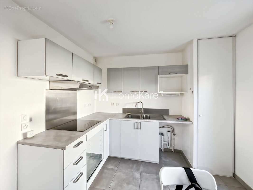 Maison à LA SALVETAT-SAINT-GILLES