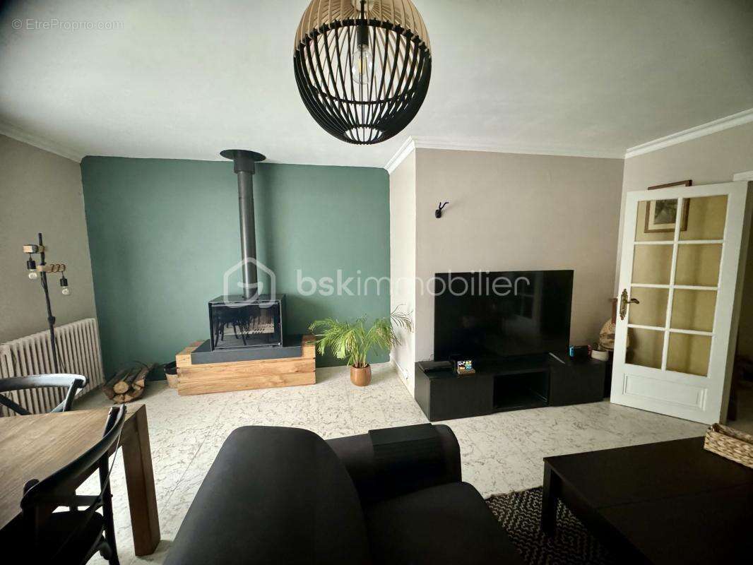 Bertrand JOUBERT By BSK IMMOBILIER vous propose à St Cyr Sur Loire - photo 2