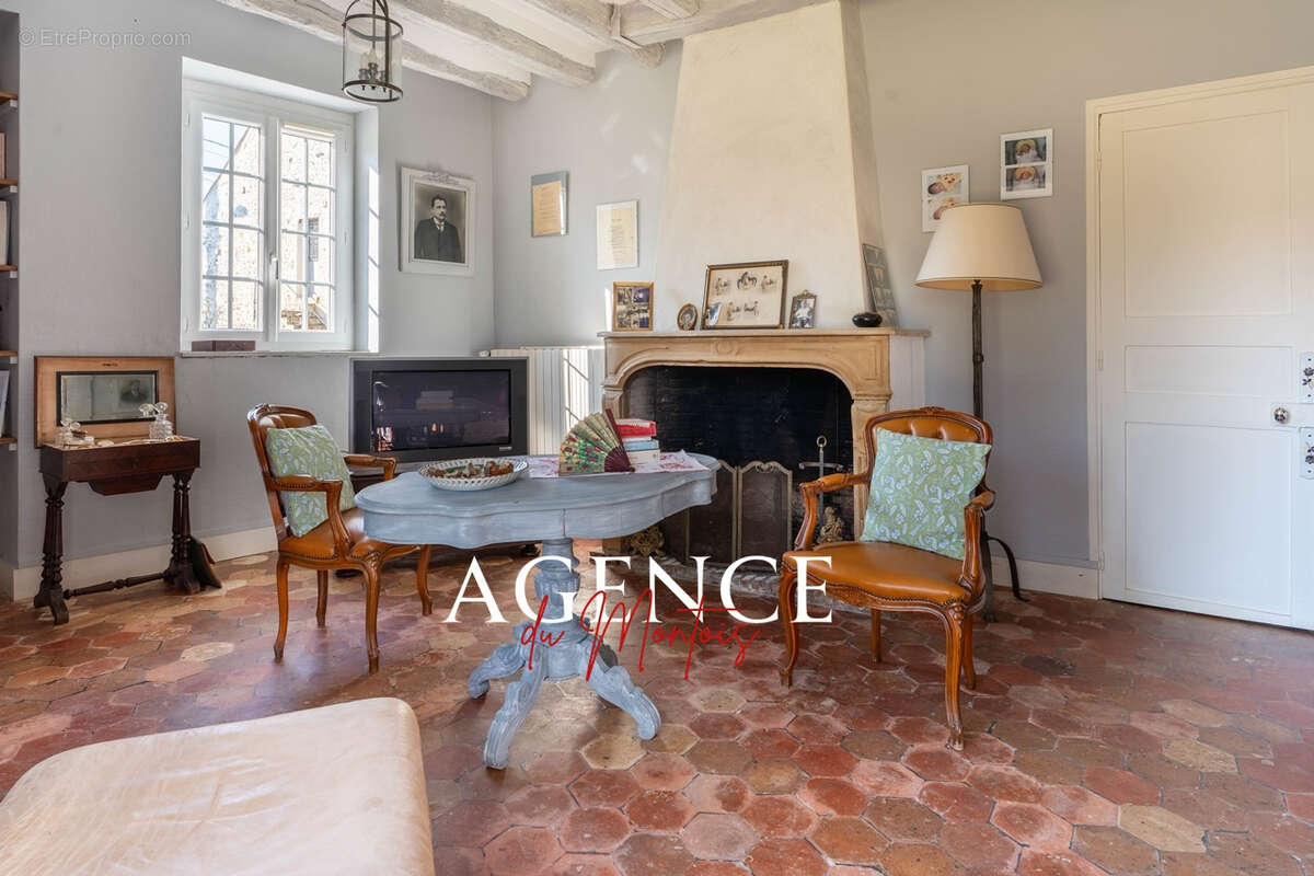 Maison à DONNEMARIE-DONTILLY