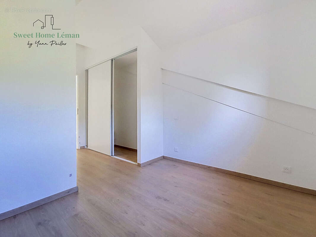 Appartement à BRENTHONNE