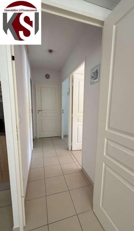 Appartement à SEILLONS-SOURCE-D'ARGENS