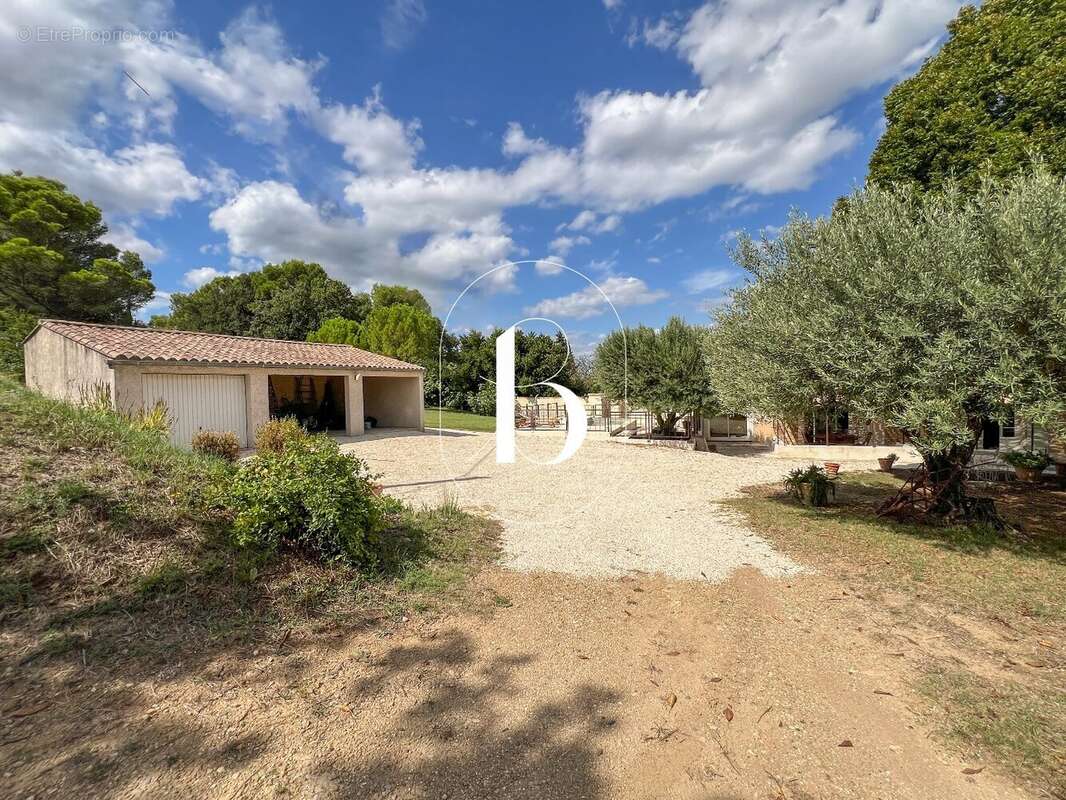Maison à SAINT-PAULET-DE-CAISSON