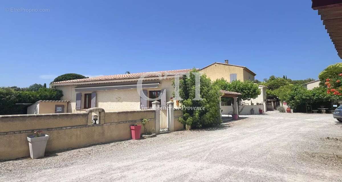Maison à VAISON-LA-ROMAINE
