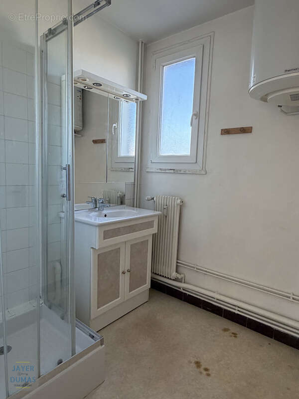 CHALON-SUR-SAONE - Appartement T3 dans petite copropriété - - photo 7