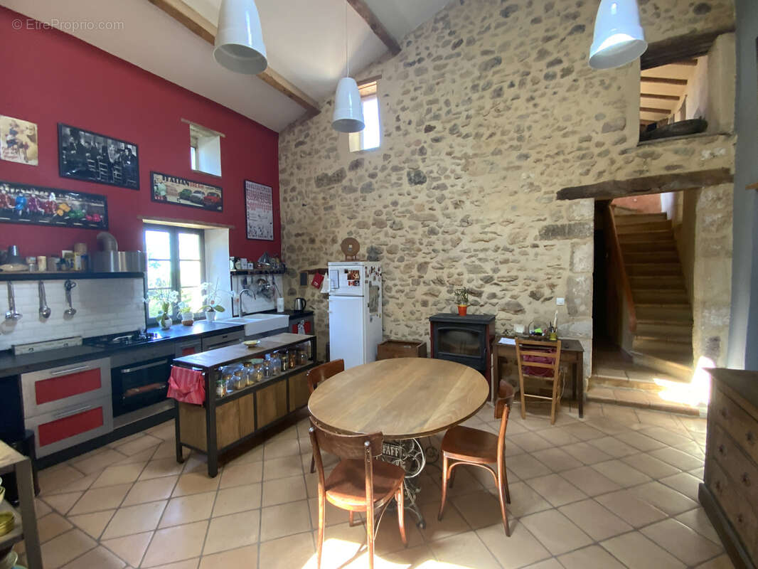 Maison de village en pierre 10 minutes d' Uzès. - photo 2