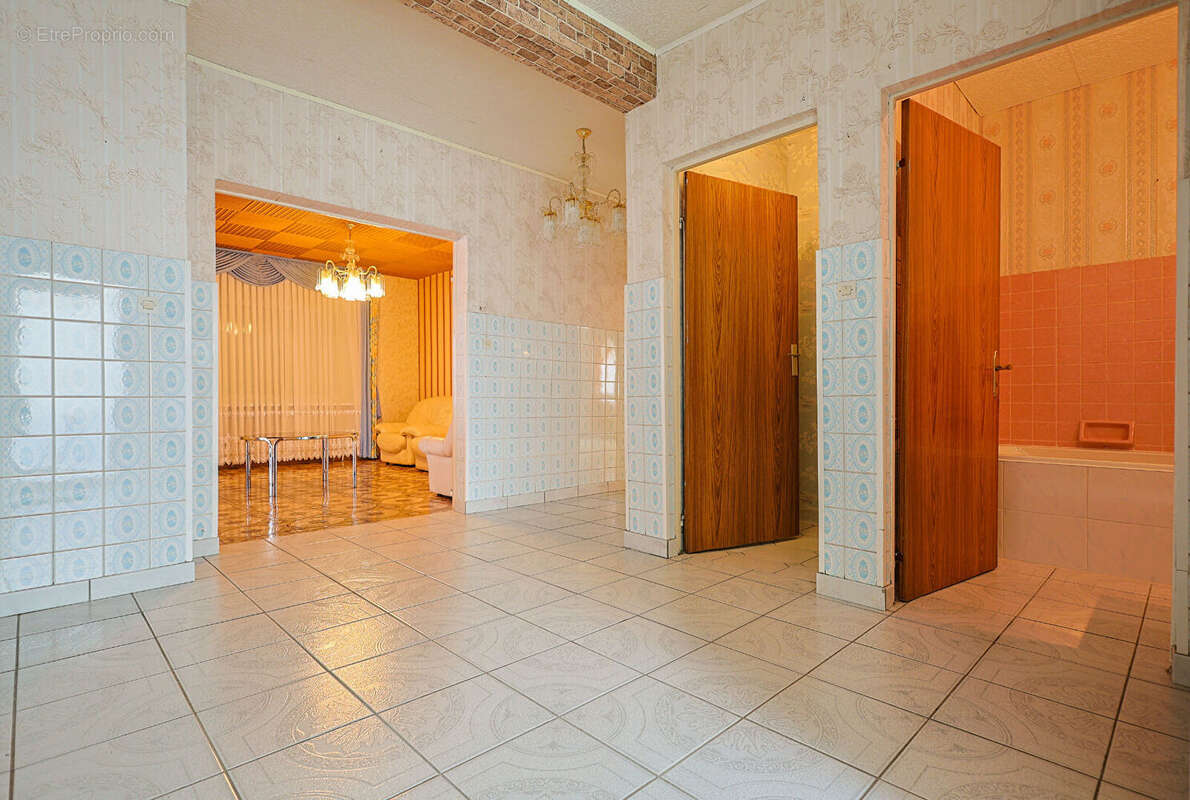 Maison à SEINGBOUSE