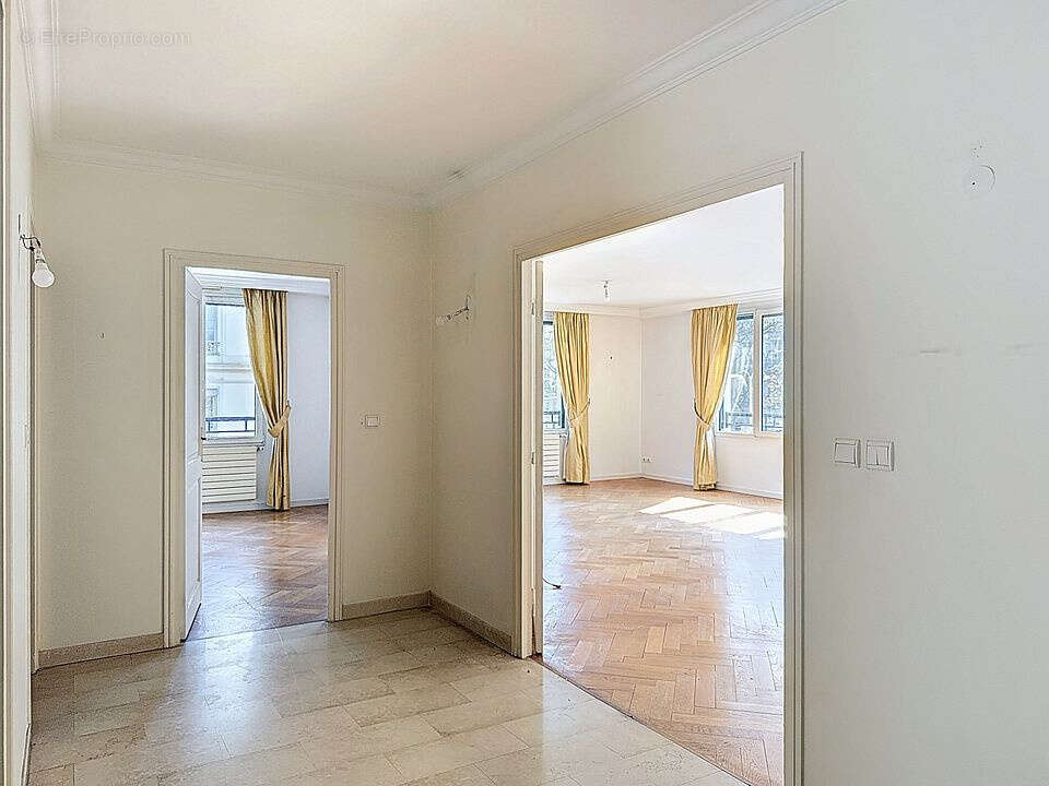 Appartement à LYON-6E