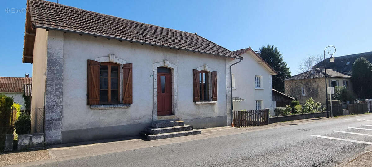 20250410_104859 - Maison à SAINT-PARDOUX-LA-RIVIERE