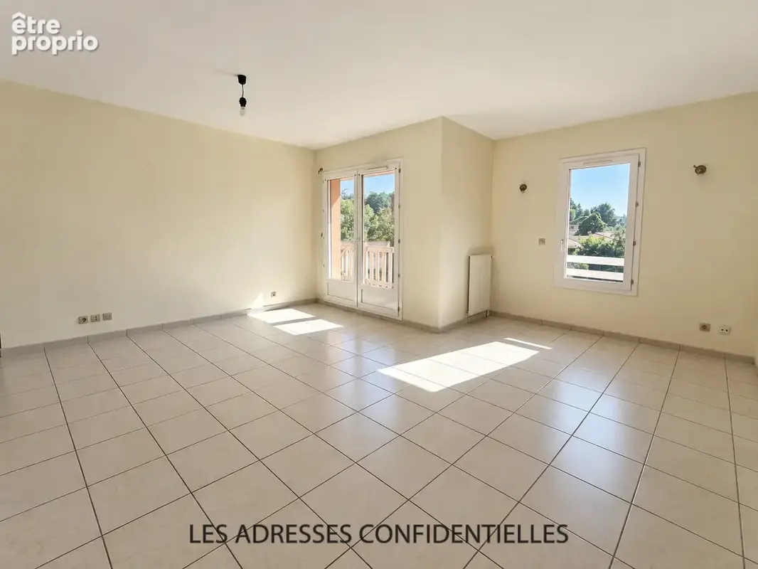 Lissieu - 2 pieces - dernier étage avec balcon et vue dégagée - photo 3