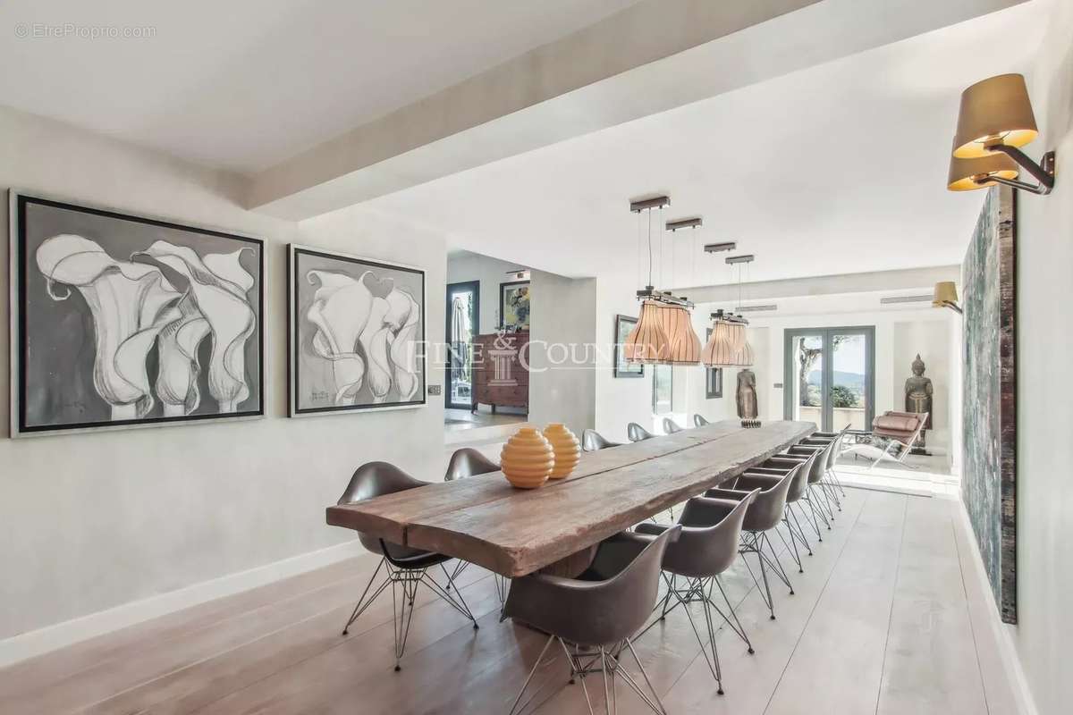 Maison à TOURRETTES