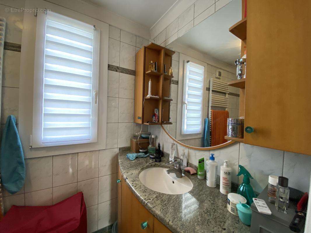 Maison à ROSNY-SUR-SEINE