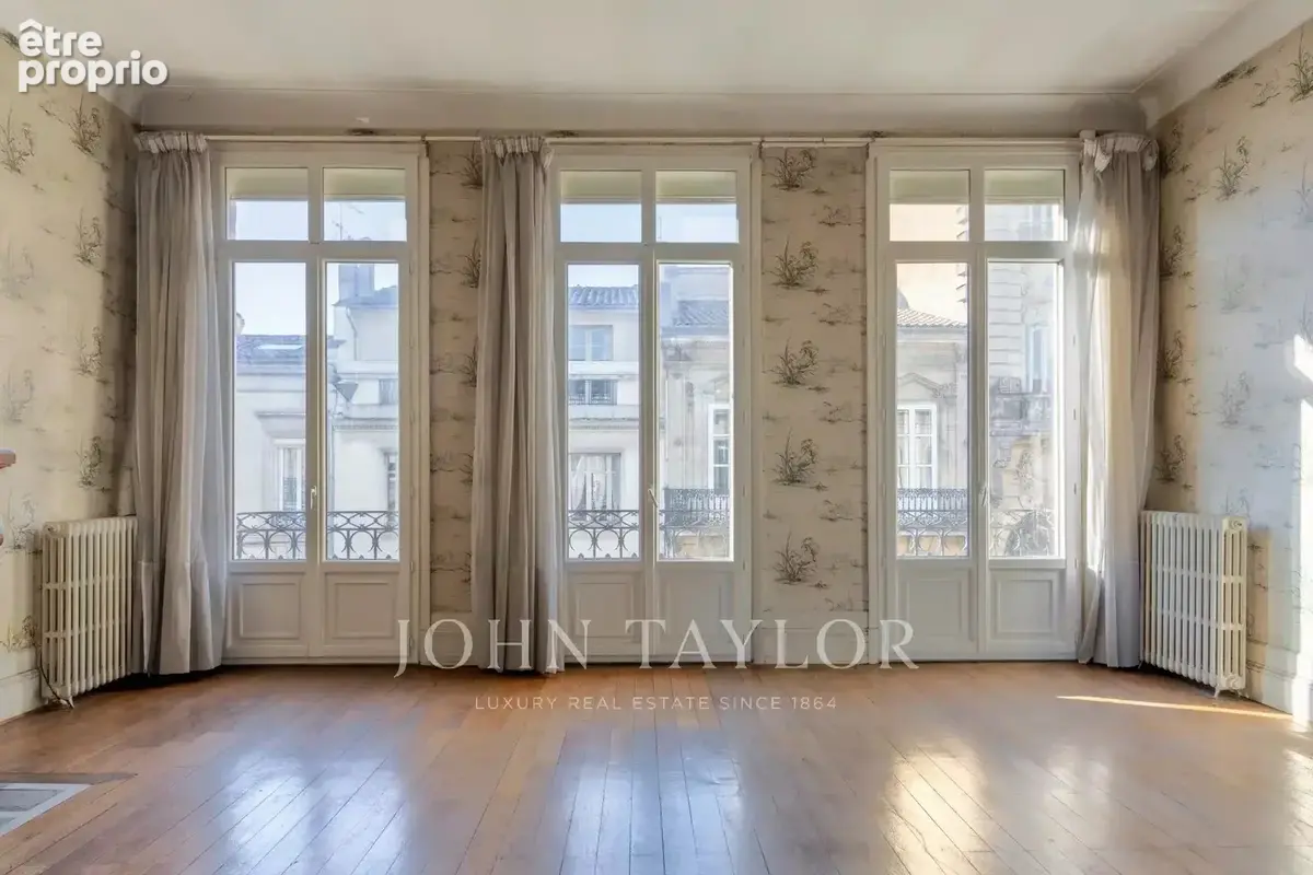 Saint seurin - maison de ville à rénover avec jardin - john taylor - photo 8