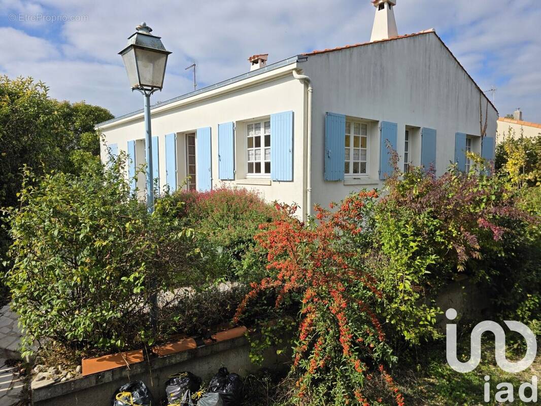 Photo 1 - Maison à PERIGNY