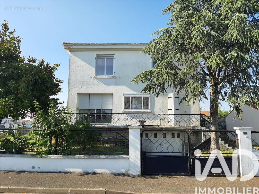 Photo 1 - Maison à ROCHEFORT