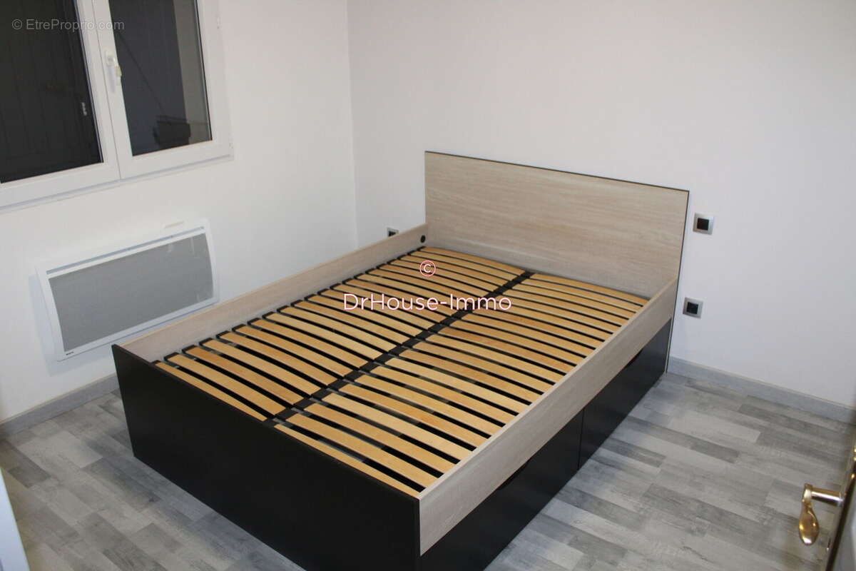 Maison à ROULLET-SAINT-ESTEPHE