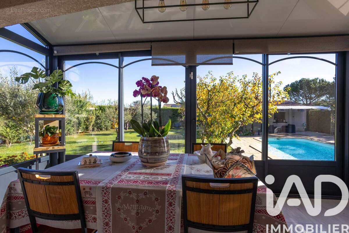 Photo 3 - Maison à ROCHEFORT-DU-GARD