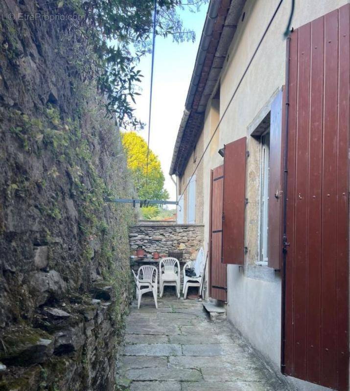 Maison à SAINT-PONS-DE-THOMIERES