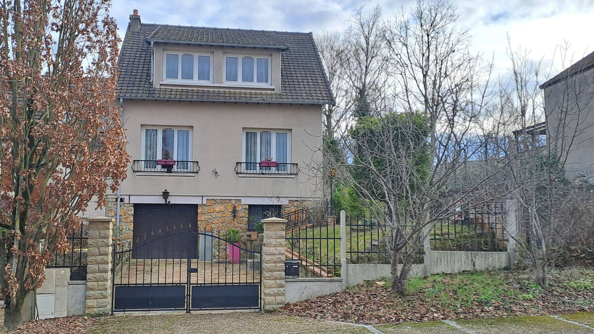 Maison à MAGNY-LES-HAMEAUX