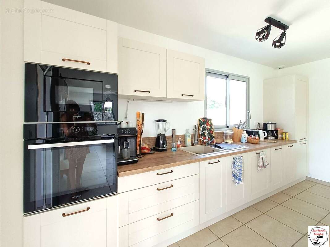 Maison à COLOMBIER-LE-VIEUX