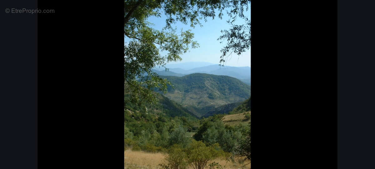 Terrain à CHAUDEBONNE