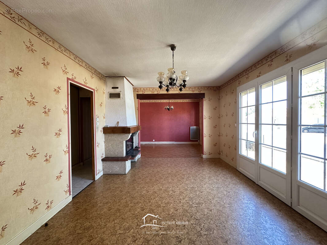 Pavillon 4 chambres sans mitoyenneté avec garage et terrain - Proche toutes commodités - photo 2