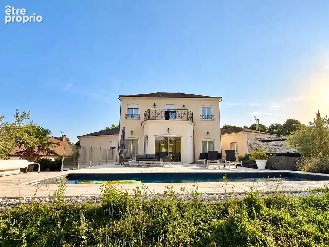 Maison d’exception – Volumes, lumière et art de vivre au calme absolu - photo 29