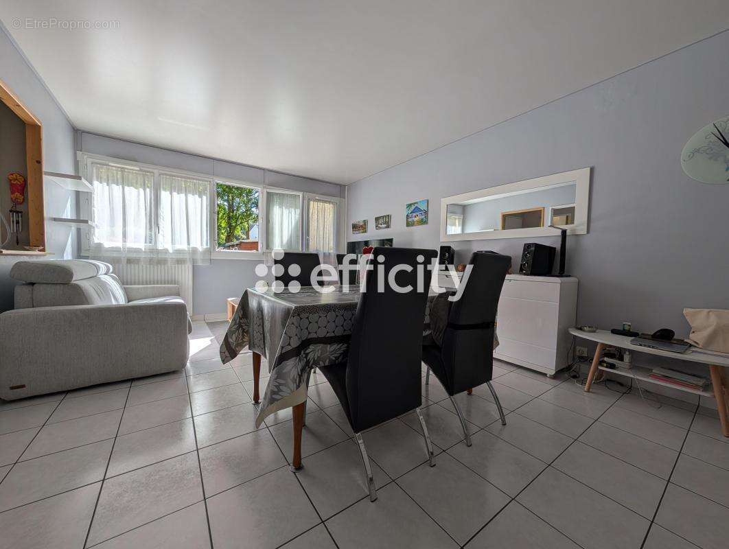 Appartement à ENGHIEN-LES-BAINS