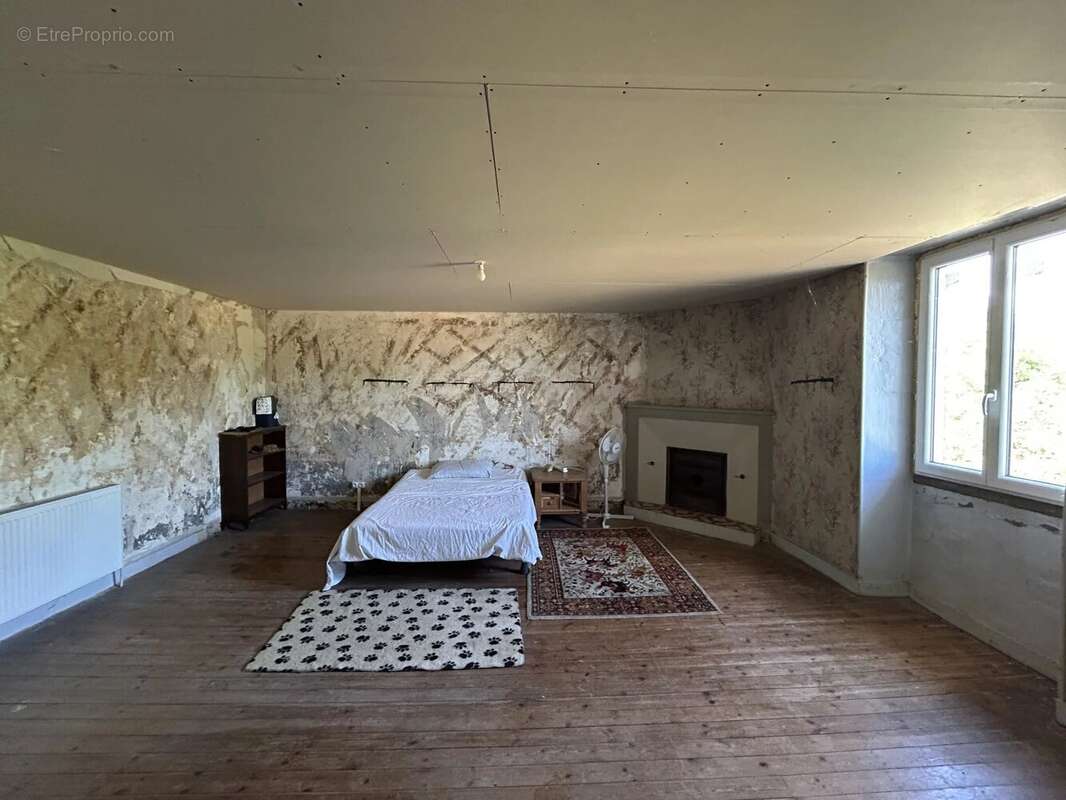 Maison à SAUZE-VAUSSAIS