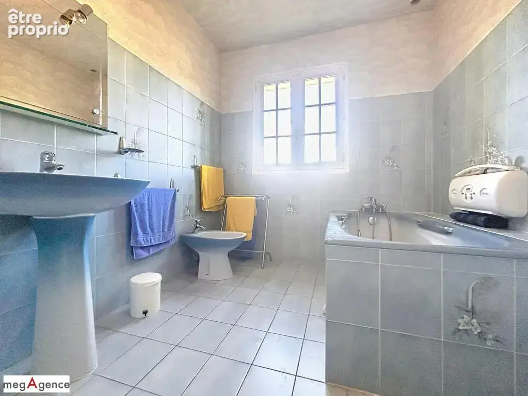 Maison construite en briques et parpaings - photo 10