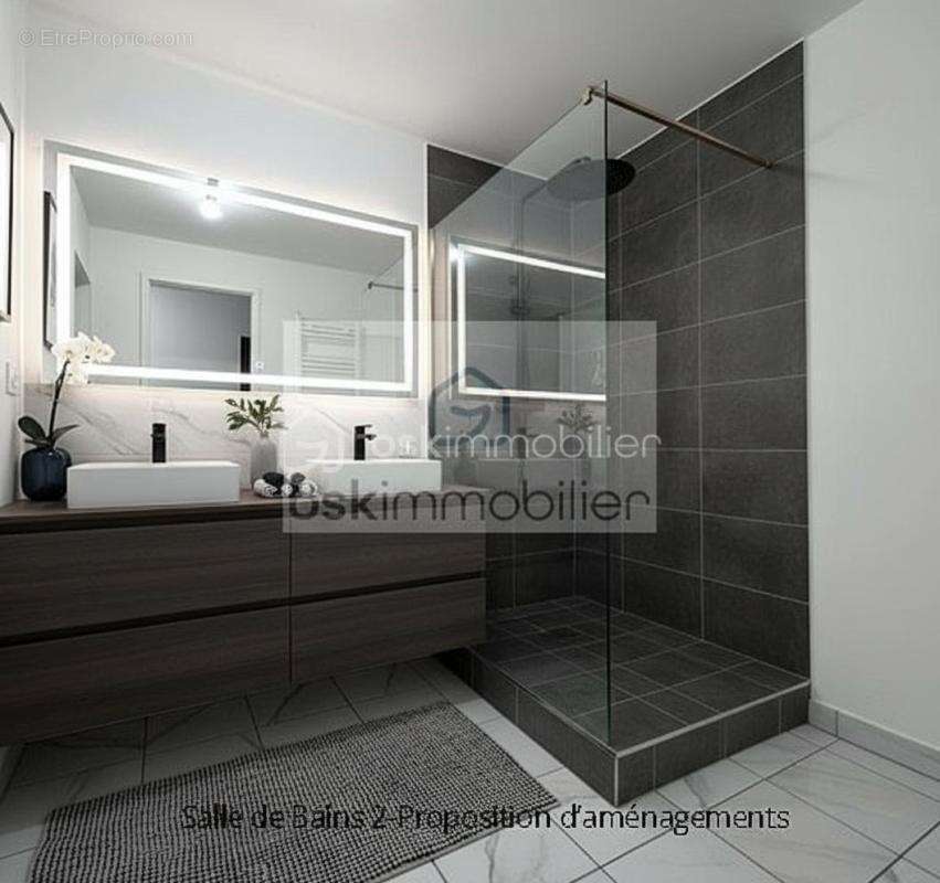 Appartement à CHARENTON-LE-PONT
