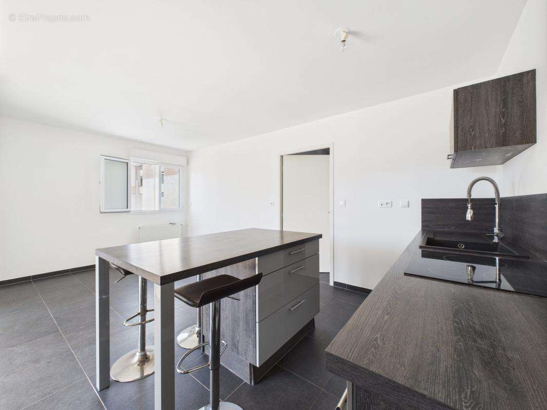 Appartement à SARROLA-CARCOPINO